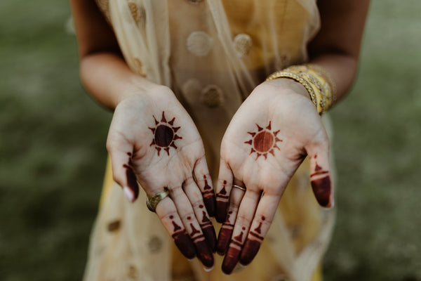 Mehndi // Henna, Then & Now - A Story of Ever-Evolving Tradition